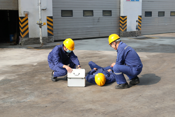 1596069170829652.jpg IMG_6067-600.jpg